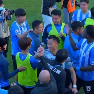 7M体育比分网-贺惯刚正式加盟武汉三镇，就火线迎来新中卫搭档，曾是喀麦隆国脚